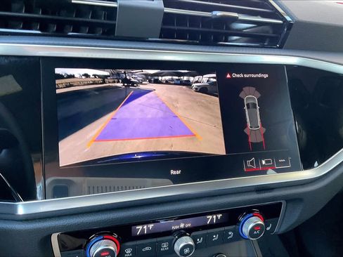 Certified 2025 Audi Q3 2.0T Premium w/ Convenience Package image 27