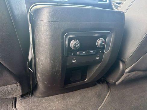 Used 2024 Chevrolet Tahoe High Country AWD/4WD image 26