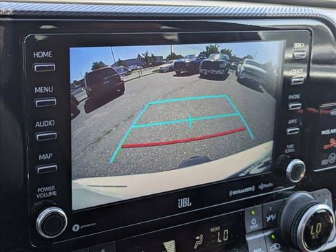 Used 2021 Toyota Highlander XSE AWD/4WD image 15
