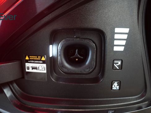 Used 2025 Kia EV6 Light image 10