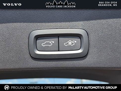 New 2026 Volvo XC40 B4 Plus w/ Protection Package Premier image 27