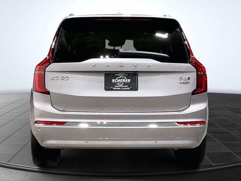 New 2026 Volvo XC90 B6 Ultra w/ Protection Package image 5