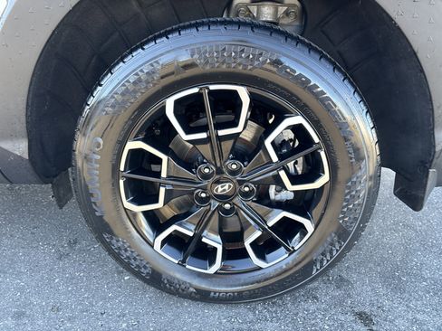 Used 2022 Hyundai Santa Cruz SEL Premium image 14