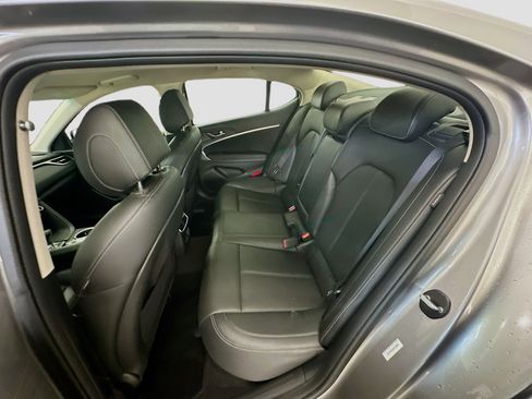 Used 2025 Genesis G70 2.5T AWD/4WD image 29