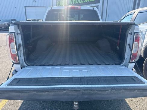 Used 2021 GMC Canyon AT4 w/ Driver Alert Package AWD/4WD image 19