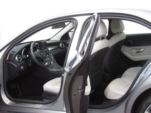 Used 2016 Mercedes-Benz C 300 4MATIC Sedan image 13