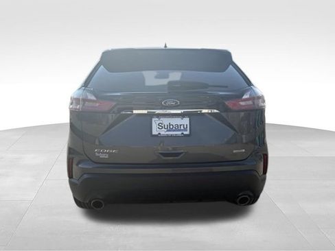 Used 2019 Ford Edge SE FWD image 6