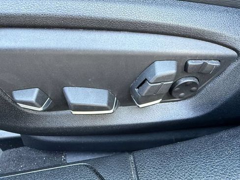 Used 2014 BMW 750i RWD image 16