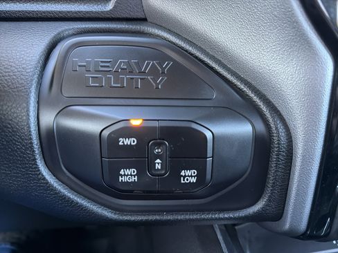 Used 2025 RAM 3500 Big Horn image 20