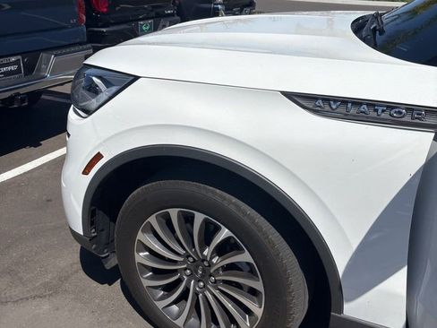 Used 2024 Lincoln Aviator Reserve AWD/4WD image 4