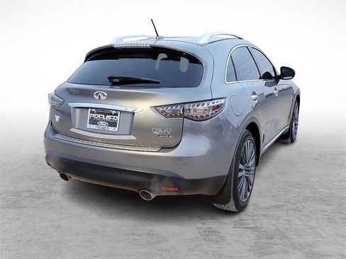 Used 2017 INFINITI QX70 2WD w/ Limited Package image 10