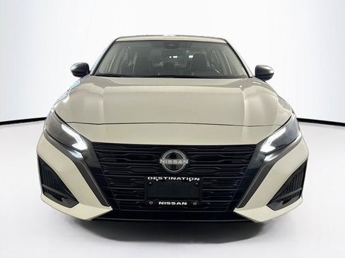 New 2026 Nissan Altima 2.5 SV FWD image 2