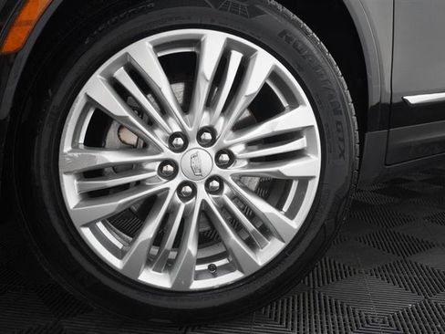 Used 2019 Cadillac XT5 Premium Luxury AWD/4WD image 3