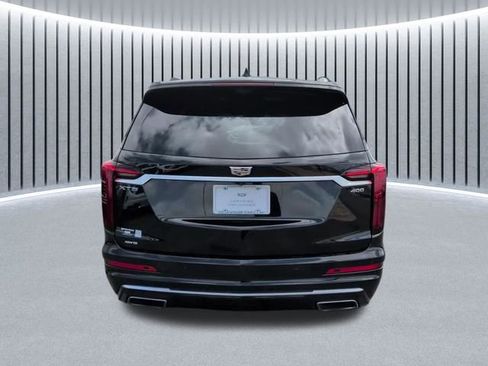 Used 2024 Cadillac XT6 Premium Luxury w/ Technology Package AWD/4WD image 7