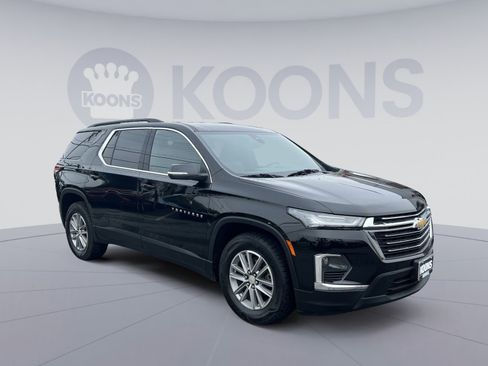Used 2023 Chevrolet Traverse LT image 10