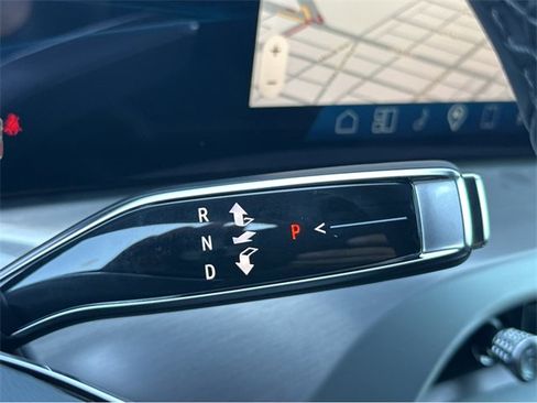 New 2026 Cadillac Vistiq Sport w/ LPO, Floor Liner Package image 22