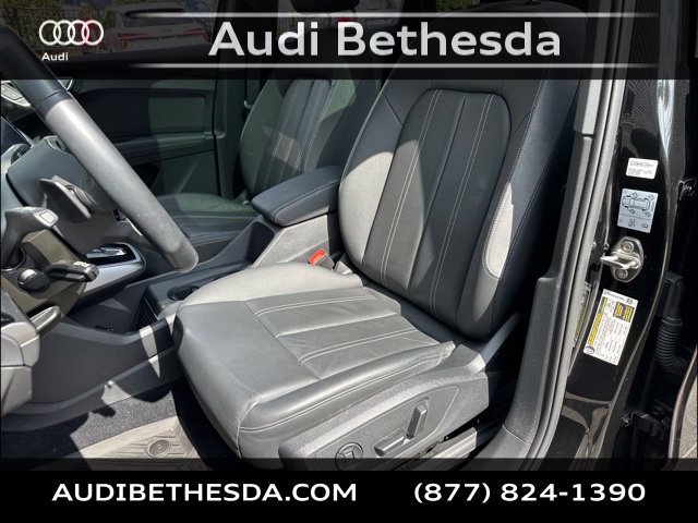 Certified 2024 Audi Q4 e-tron Premium Plus w/ Premium Plus AWD/4WD image 29