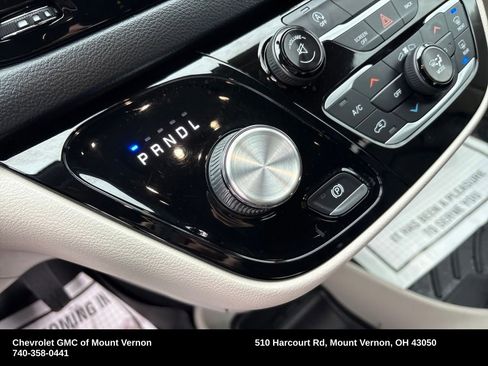 Used 2017 Chrysler Pacifica Touring-L image 27