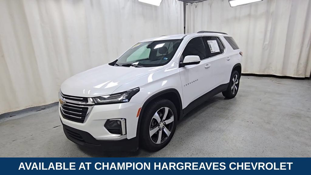 Certified 2023 Chevrolet Traverse LT w/ LT Premium Package AWD/4WD image 5