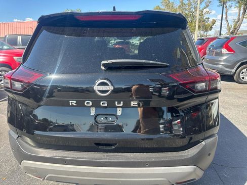 Used 2023 Nissan Rogue S FWD image 6