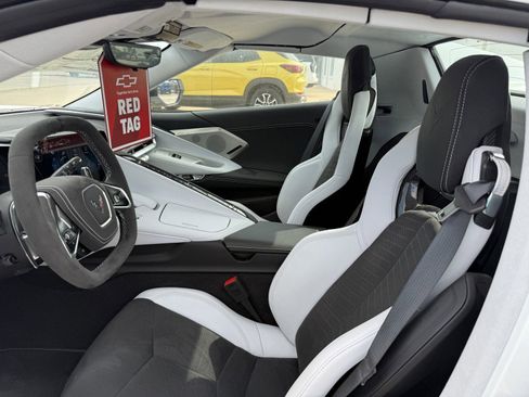New 2024 Chevrolet Corvette 3LT w/ Battery Protection Package image 9