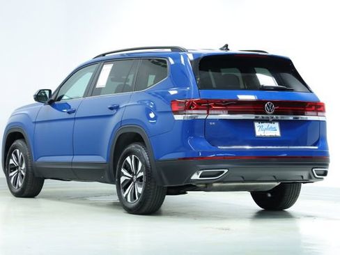 Used 2025 Volkswagen Atlas SE image 6