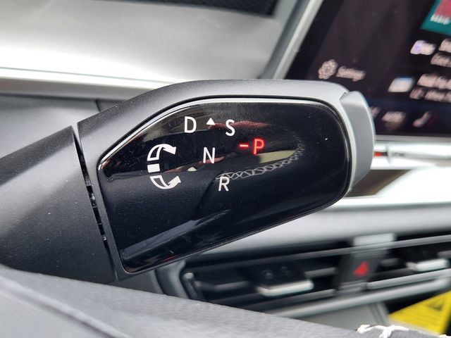 New 2026 Volkswagen Tiguan SE AWD/4WD image 18