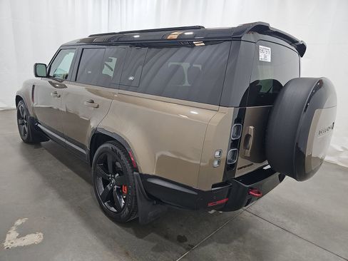 Used 2023 Land Rover Defender 130 X image 2