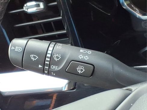 Used 2025 Chevrolet Silverado 1500 LT AWD/4WD image 21