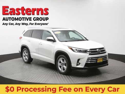 Used 2017 Toyota Highlander Limited Platinum AWD/4WD image 55
