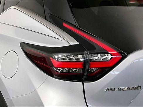 Used 2020 Nissan Murano SV w/ Premium Package image 22