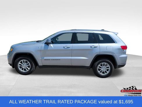 Used 2019 Jeep Grand Cherokee Laredo AWD/4WD image 2