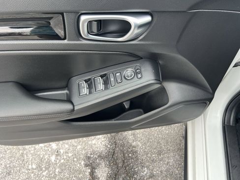 Used 2024 Honda Civic EX-L image 15