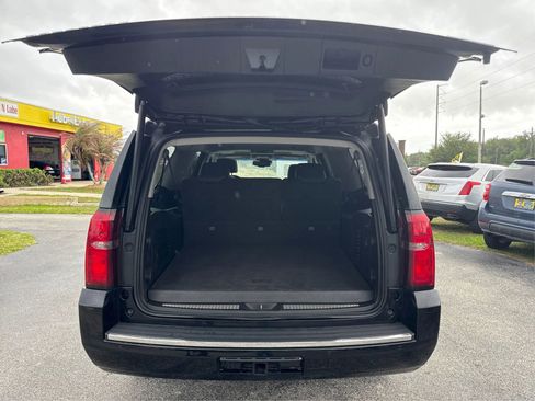 Used 2017 Chevrolet Suburban Premier AWD/4WD image 12