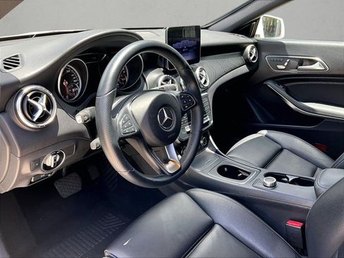 Used 2019 Mercedes-Benz CLA 250 image 14