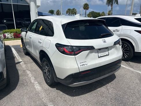 Used 2024 Honda HR-V EX-L image 11