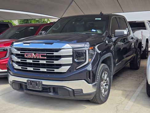 Certified 2023 GMC Sierra 1500 SLE RWD image 3