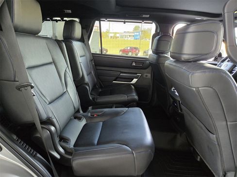 Used 2024 Toyota Sequoia Platinum image 19