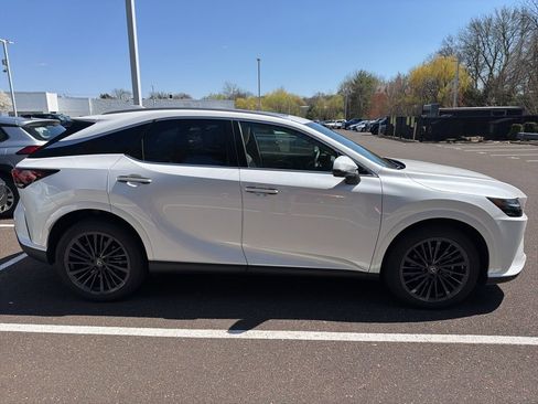 Used 2025 Lexus RX 350 Premium w/ Convenience Package image 4