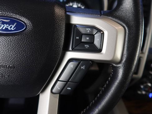 Used 2018 Ford F150 Lariat image 33