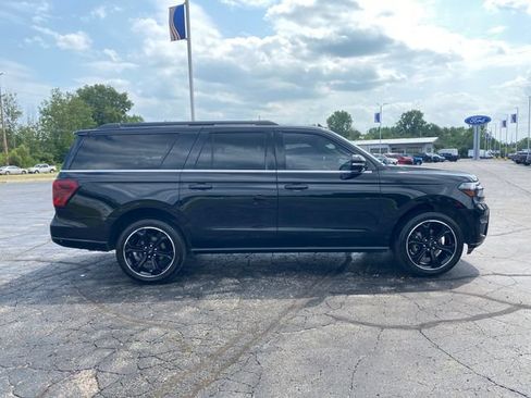 Used 2022 Ford Expedition Max Limited AWD/4WD image 8