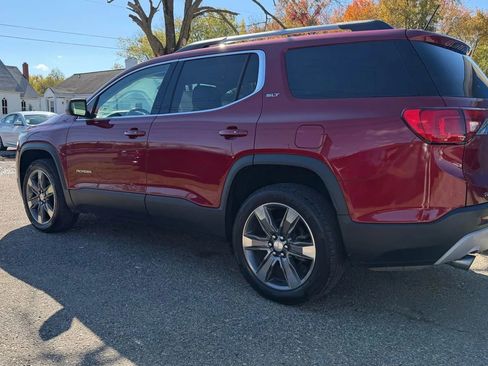Used 2019 GMC Acadia SLT image 8