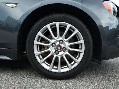 Used 2017 FIAT 124 Spider Classica RWD image 5
