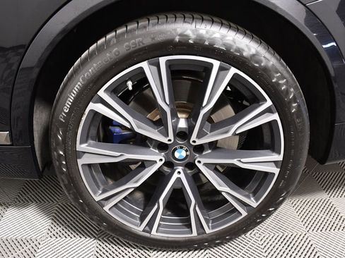Used 2021 BMW X7 M50i w/ Cold Weather Package AWD/4WD image 32
