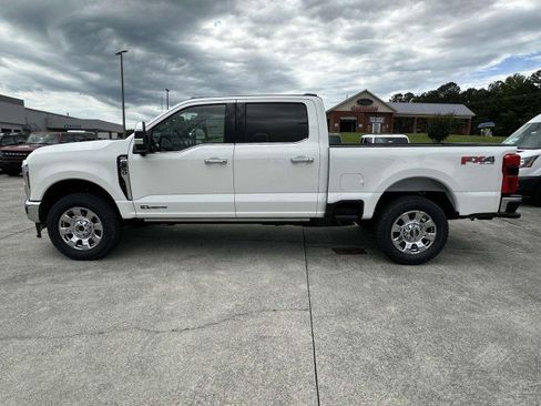 New 2025 Ford F250 Lariat w/ Lariat Ultimate Package image 4