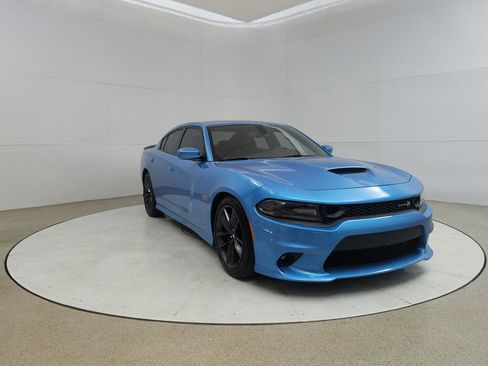Used 2019 Dodge Charger Scat Pack RWD image 1