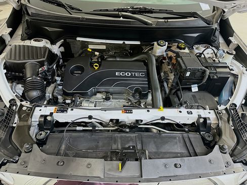 Used 2022 GMC Terrain SLT image 35