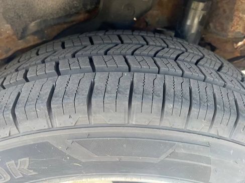 Used 2010 Ford Escape XLT FWD image 5