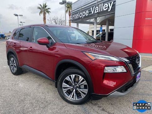 Certified 2023 Nissan Rogue SV image 1