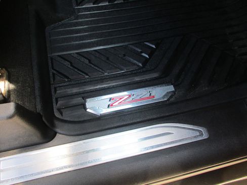 Used 2021 Chevrolet Silverado 1500 RST AWD/4WD image 35
